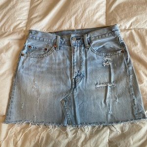 Levi’s distressed denim skirt